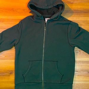 The Brand is old Navy and the size is US L in men with a vintage look.